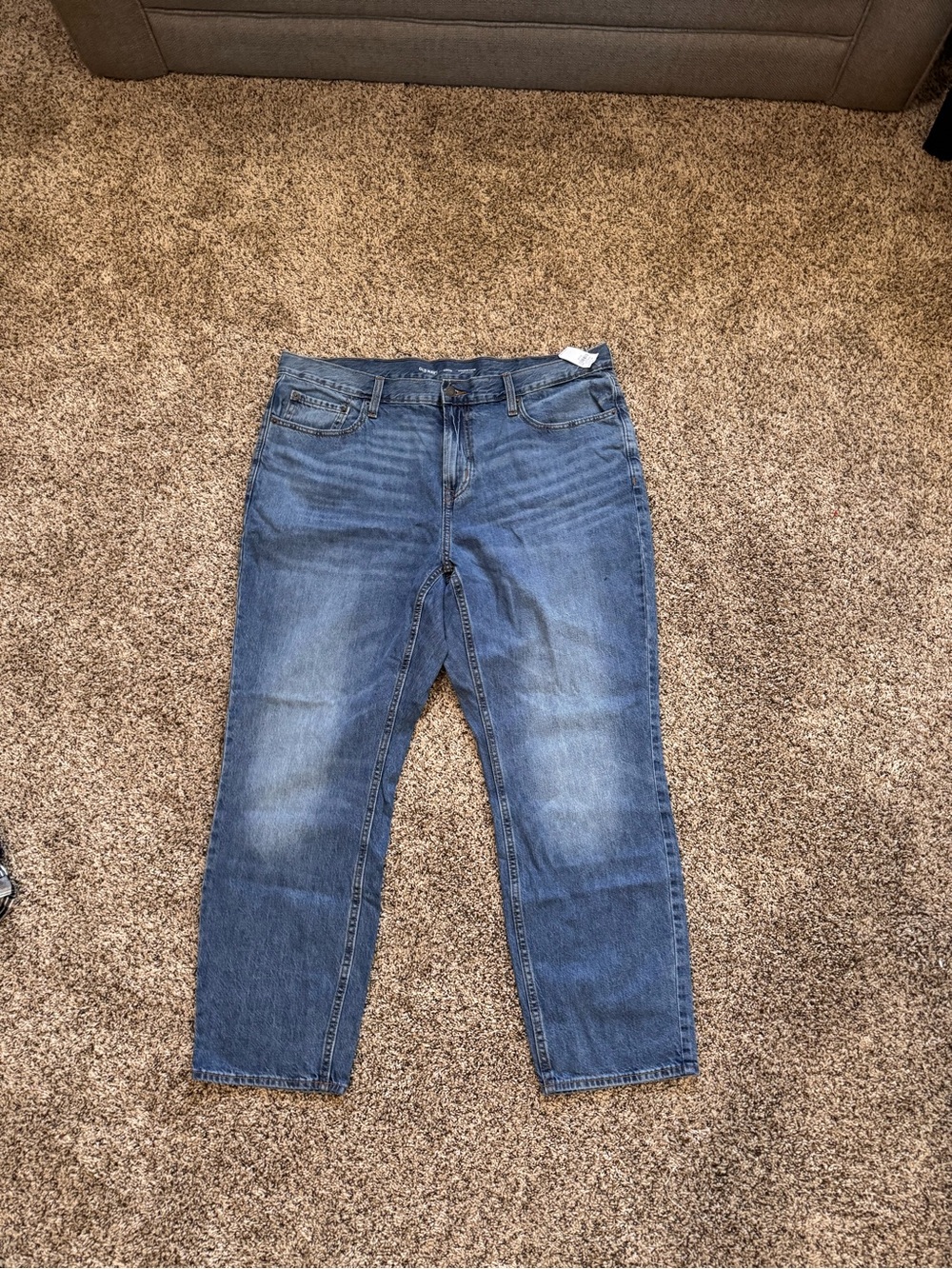 Old Navy Men's Straight Jeans in Medium Blue Wash